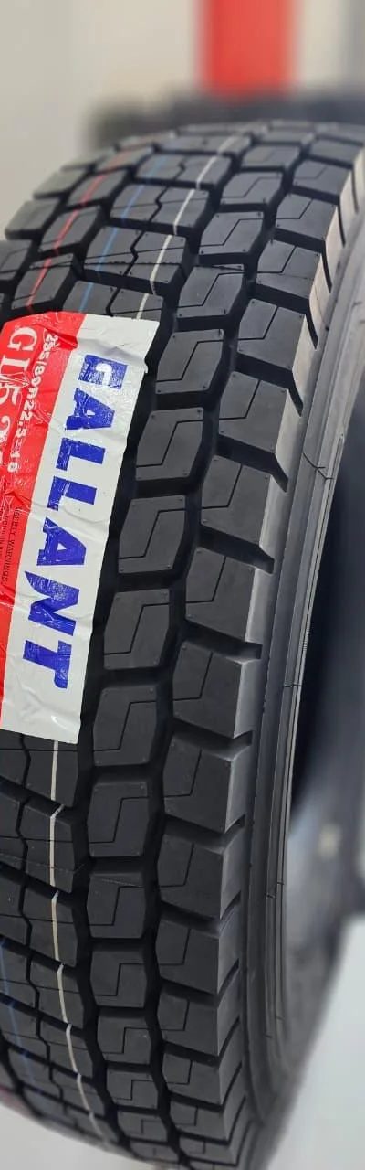 Pneu Gallant 295/80R22.5 Liso 295/80R22.5 novo para caminhão — RG Pneus Barretos