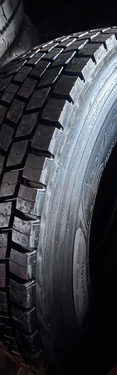 Pneu Ressolado 295/80R22.5 Borrachudo 295/80R22.5 ressolado para caminhão — RG Pneus Barretos (foto 2)