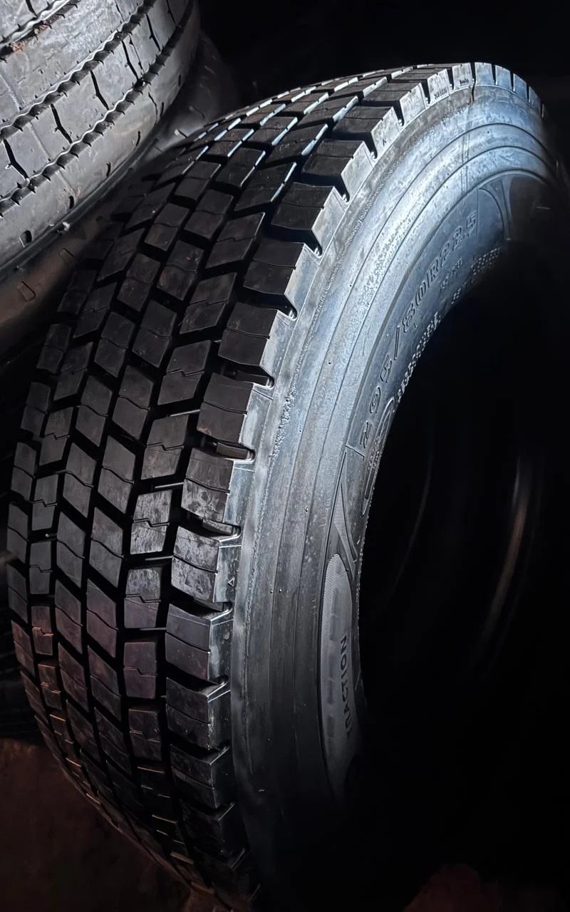 Ressolado 295/80R22.5 Borrachudo 295/80R22.5 para caminhão — RG Pneus Barretos (foto 2)