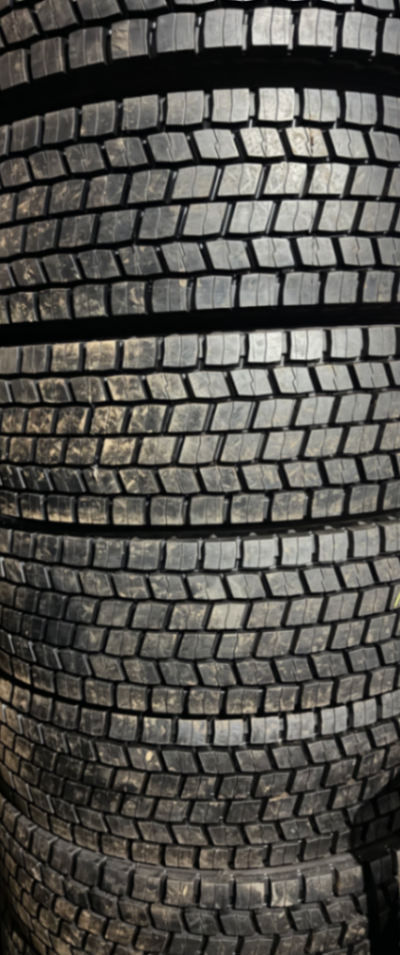 Pneu Ressolado 295/80R22.5 Borrachudo 295/80R22.5 ressolado para caminhão — RG Pneus Barretos (foto 4)