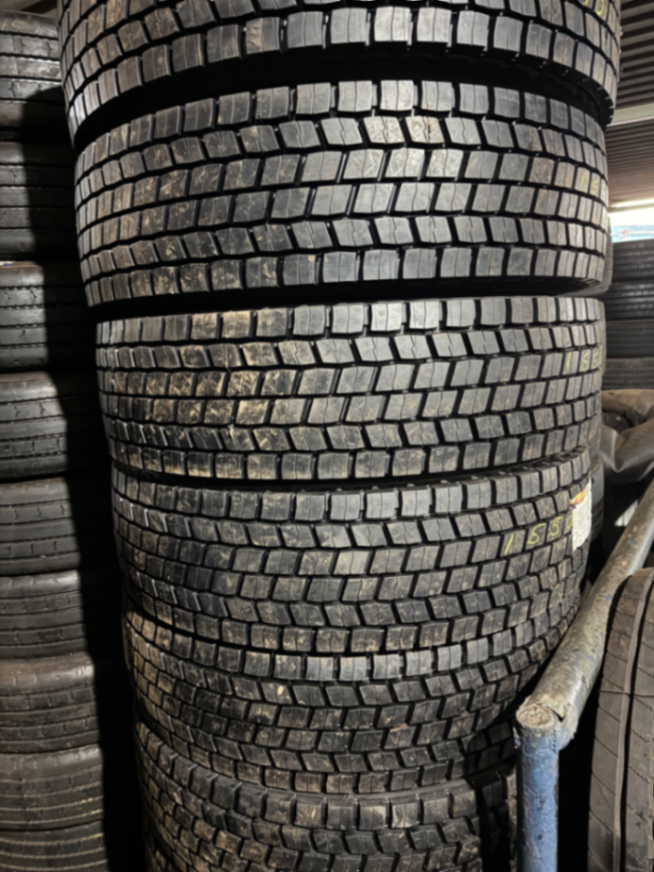 Ressolado 295/80R22.5 Borrachudo 295/80R22.5 para caminhão — RG Pneus Barretos (foto 4)